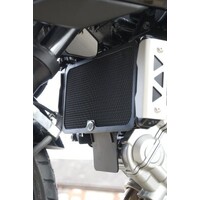 R&G Radiator Guard SUZ SV650 K5- (COLOUR:BLACK) Product thumb image 3